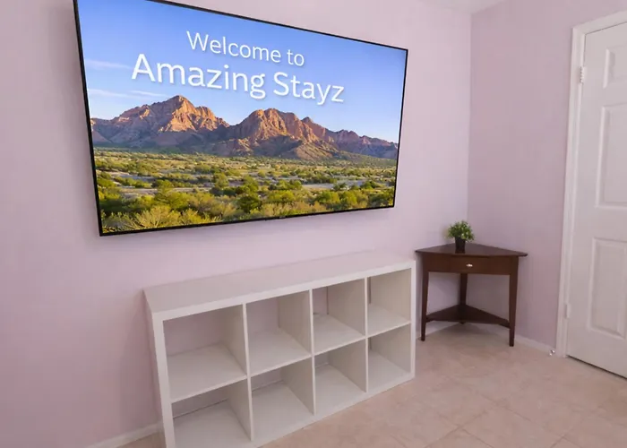 King Beds | Fast 5g Wifi | 75in Tvs | You're Home! *